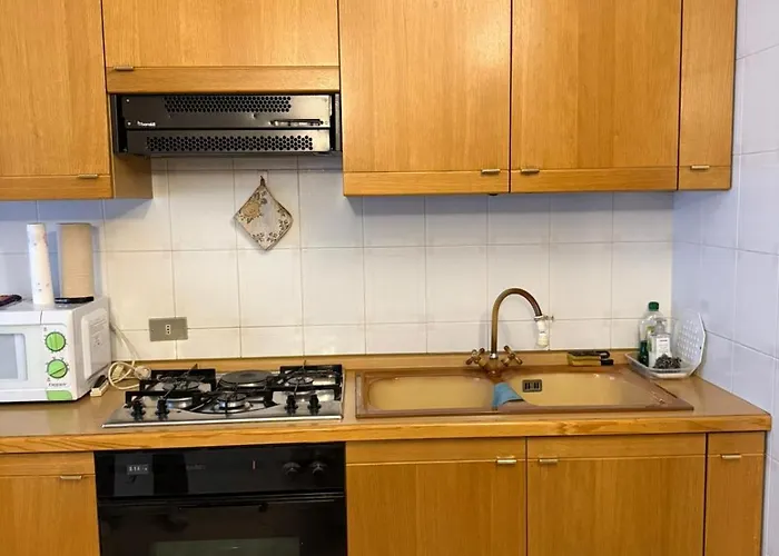 Sweet Tiny Daire Isolaccia